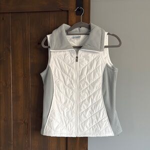 Columbia White and Gray Quilted Vest | S
